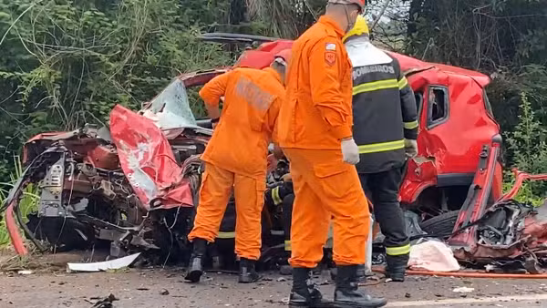 Acidente na BR-153