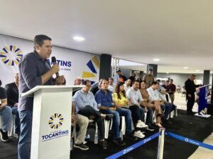 Governador presente em inauguração do CAIC e destaca avanço da educação em Araguaína